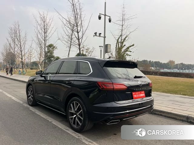 Volkswagen Touareg id 4277179 из Китая 7