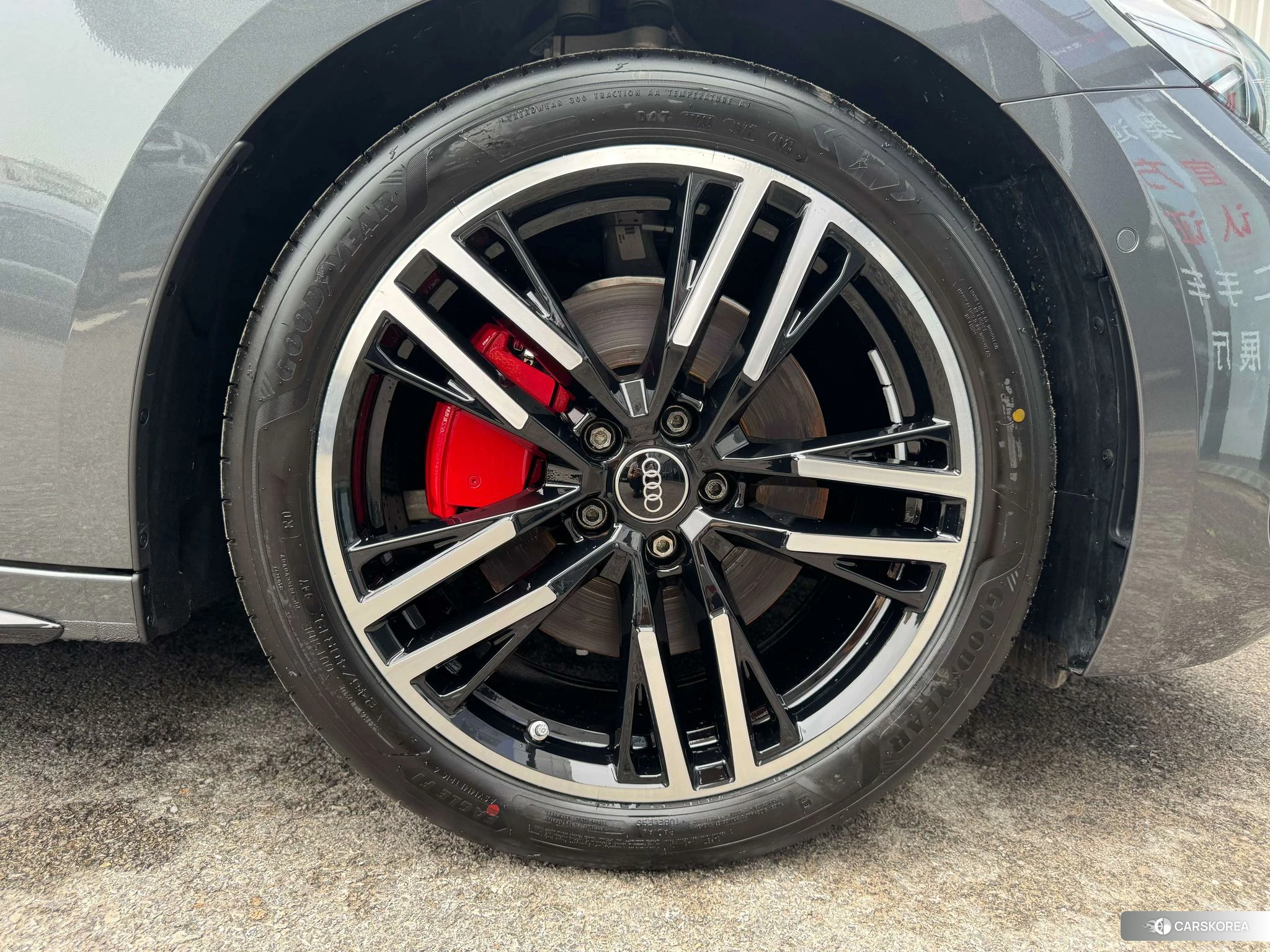 Audi A5L id 4479330 из Китая 7