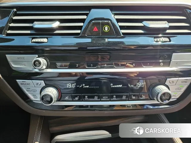 BMW 5 Series (G30) id 2999629 из Кореи 7