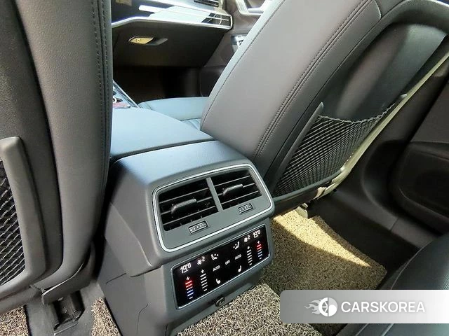 Audi A6 (C8) id 3885236 из Кореи 7