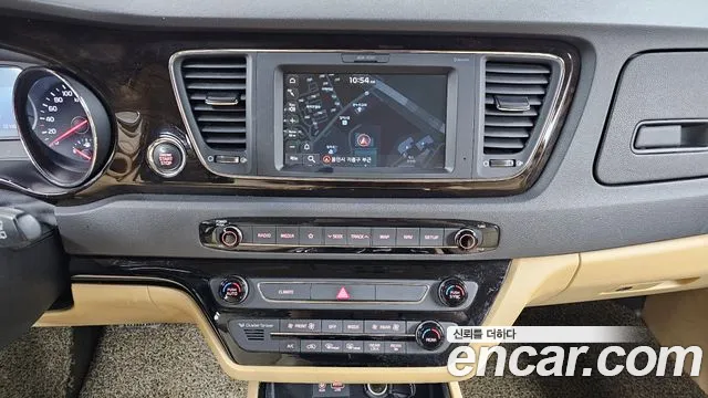 Kia The New Carnival id 2712646 из Кореи 7