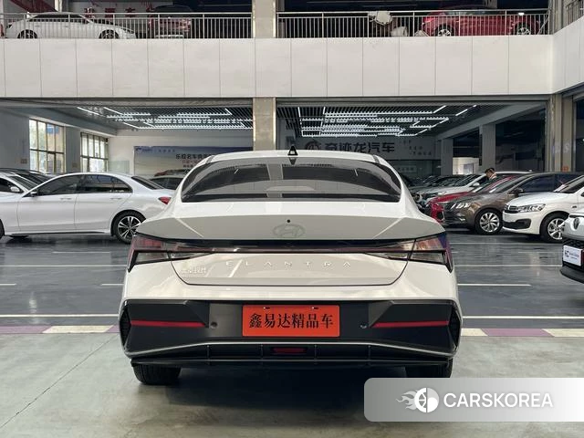 Hyundai Elantra id 4258145 из Китая 7