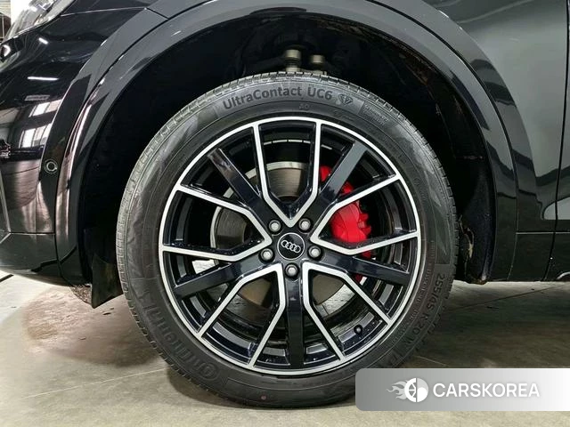 Audi Q5L id 4353047 из Китая 7