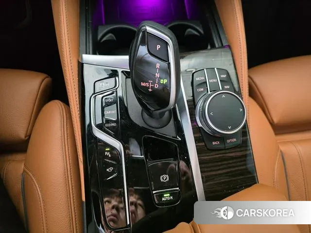 BMW 5 Series (G30) id 3054113 из Кореи 7