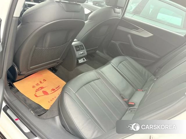 Audi A4L id 4307014 из Китая 7
