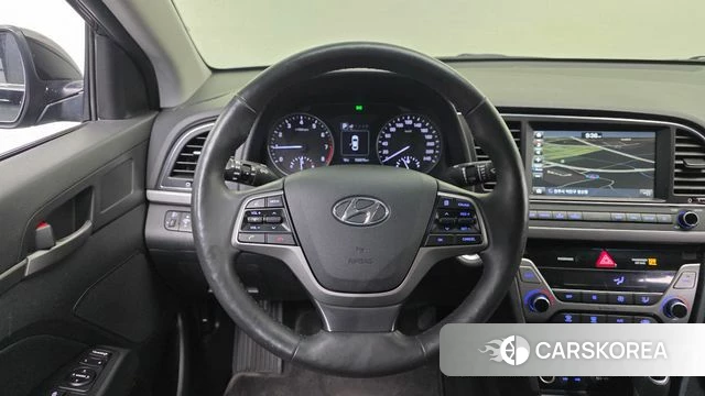 Hyundai Avante AD id 3937301 из Кореи 7