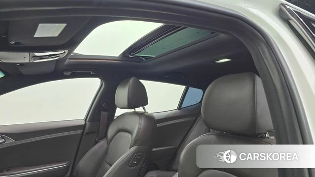 Kia Stinger id 4794613 из Кореи 7