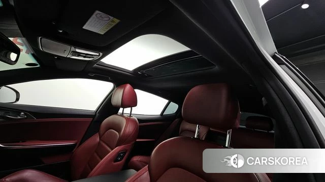 Kia Stinger id 4447097 из Кореи 7
