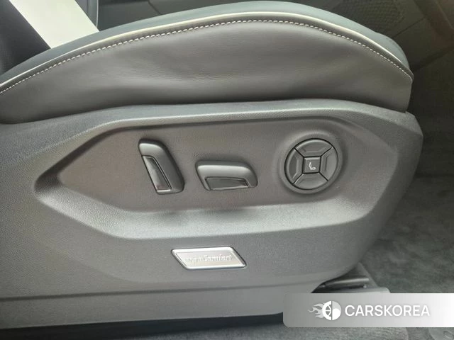 Volkswagen Touareg 3rd generation id 4527387 из Кореи 7