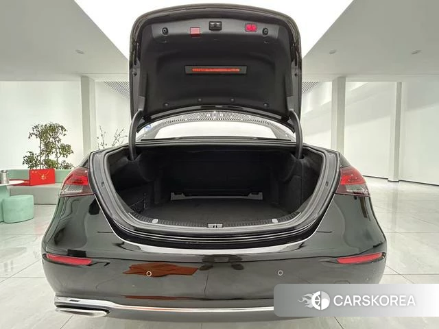Mercedes-Benz E-class id 4256866 из Китая 7