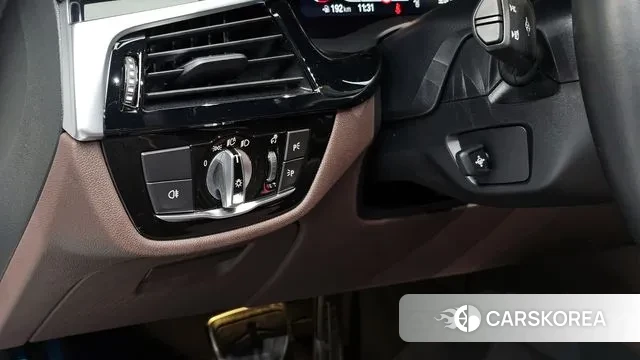 BMW 5 Series (G30) id 3624980 из Кореи 7