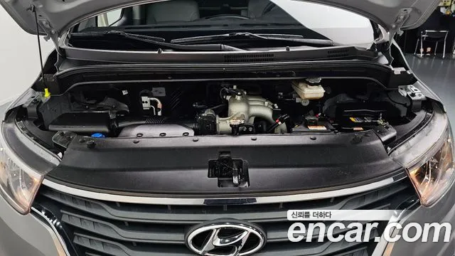 Hyundai The New Grand Starex id 2756650 из Кореи 7