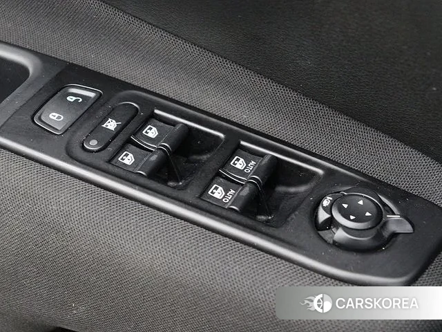 Jeep Renegade id 3098193 из Кореи 7