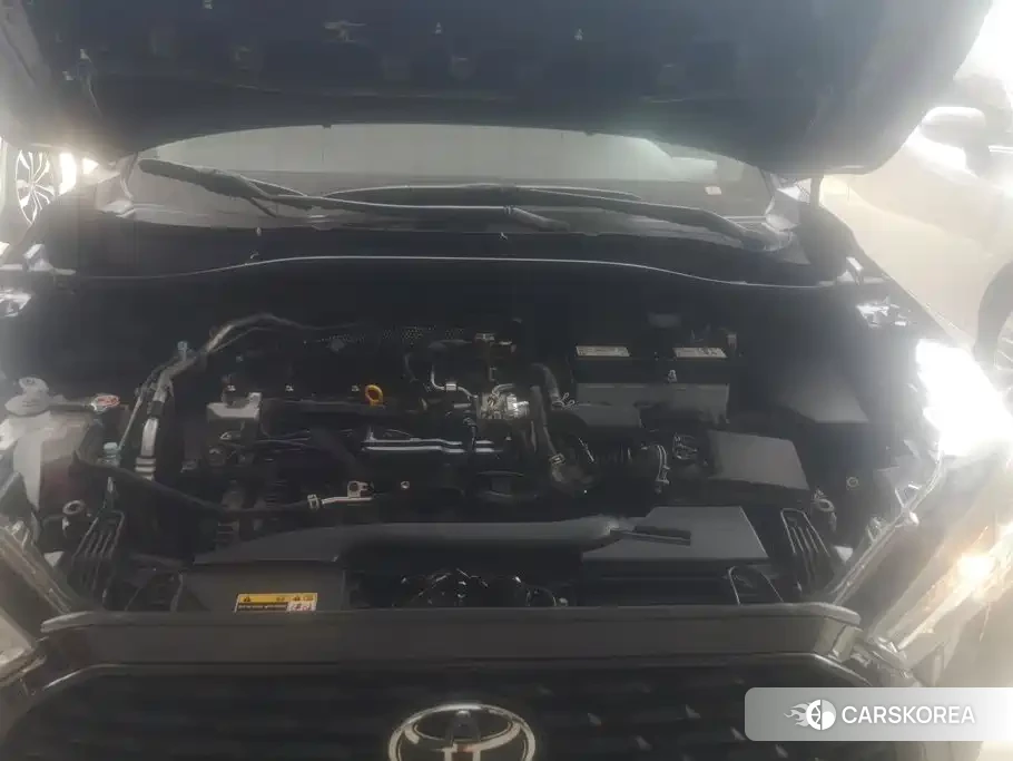Toyota Corolla id 4576322 из Китая 7