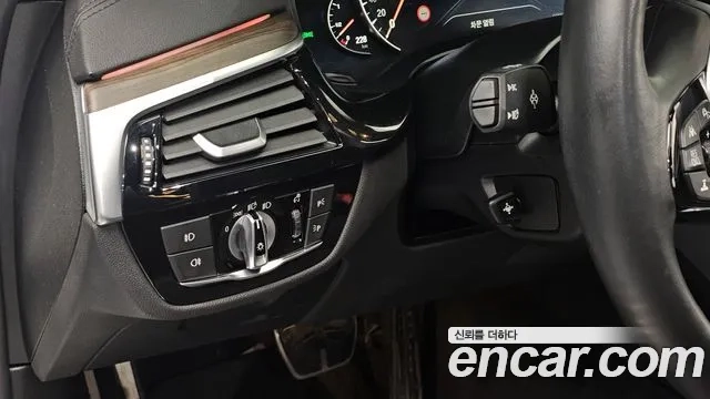 BMW 5 Series (G30) id 2952178 из Кореи 7