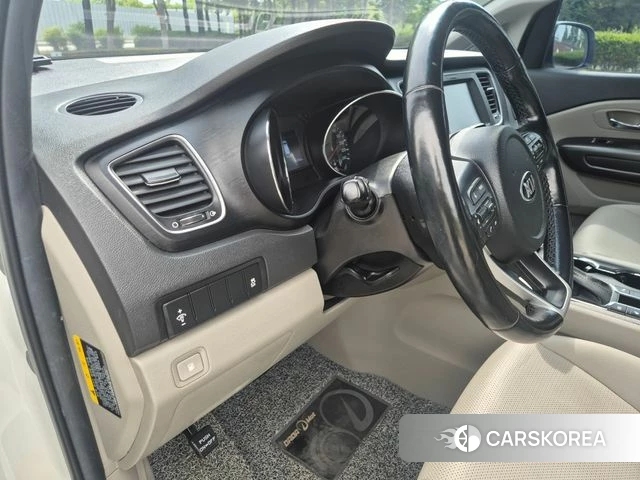 Kia The New Carnival id 4345375 из Кореи 7