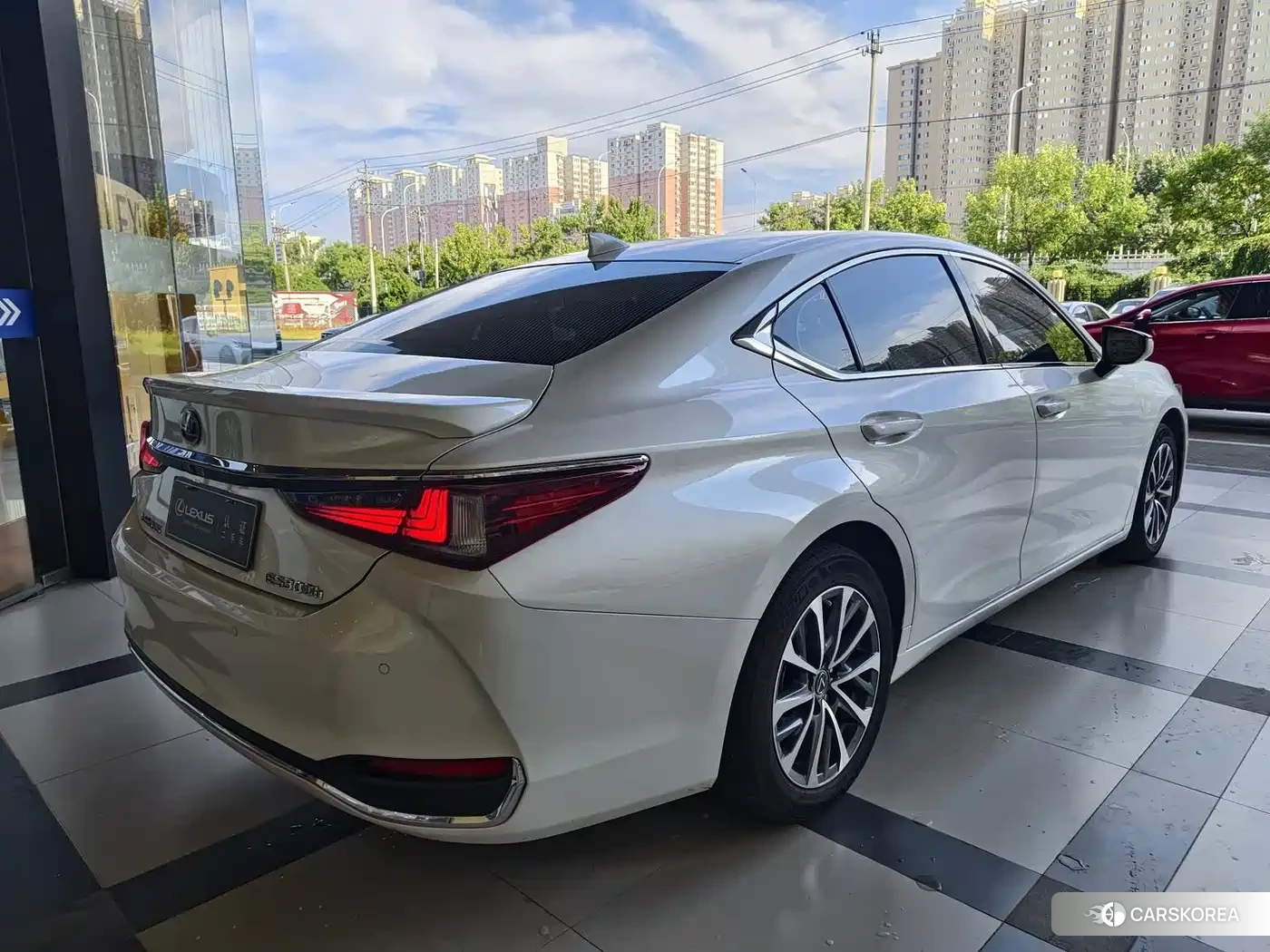 Lexus ES id 4669411 из Китая 8