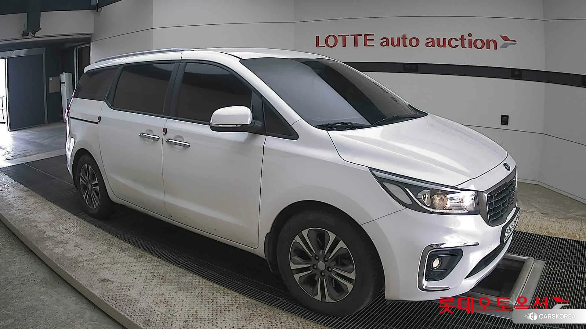 Kia Carnival id 4289633 из Кореи 7