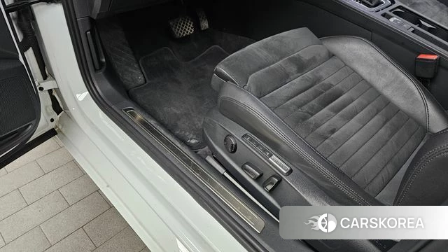 Volkswagen Passat GT (B8) id 4417423 из Кореи 7