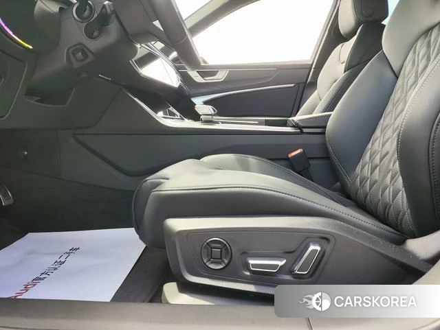 Audi A6L id 4297791 из Китая 7