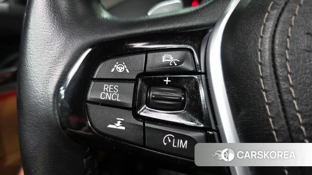 BMW 5 Series (G30) id 4531097 из Кореи 7