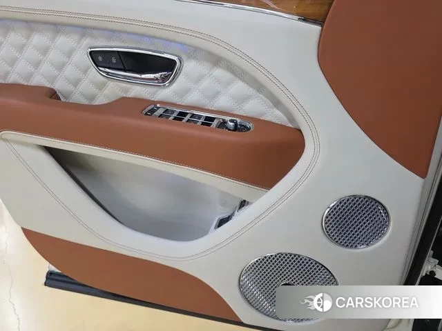 Bentley Bentayga id 3690182 из Кореи 7