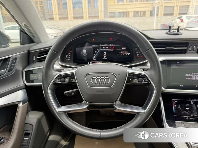 Audi A7L id 4307095 из Китая 7