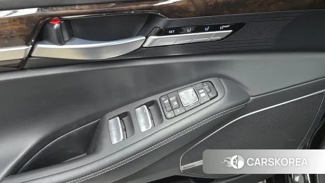 Genesis G90 id 3459976 из Кореи 7