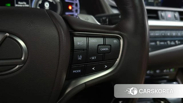 Lexus ES300h 7th generation id 4232928 из Кореи 7