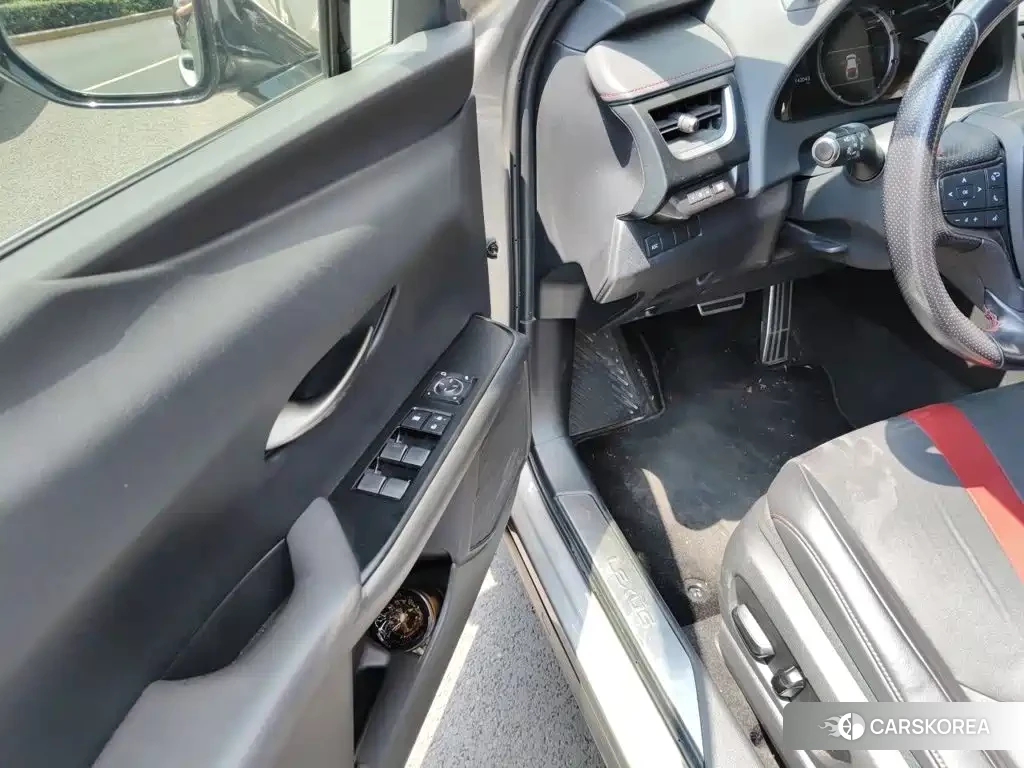 Lexus UX id 4599797 из Китая 7
