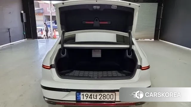 Hyundai Grandeur (GN7) id 3426658 из Кореи 7