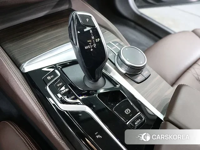 BMW 5 Series (G30) id 3296541 из Кореи 7