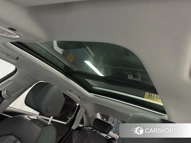 Audi A4L id 4208353 из Китая 7