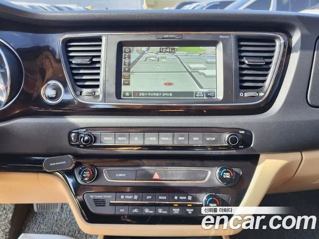 Kia The New Carnival id 2393325 из Кореи 7