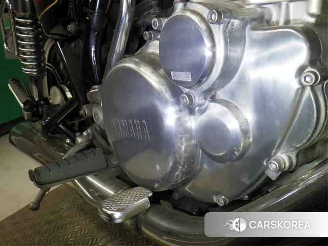 Yamaha SR 400 id 3945355 из Японии 7