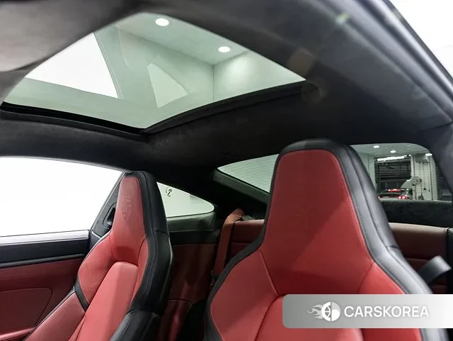 Porsche 911(992) id 3426079 из Кореи 7