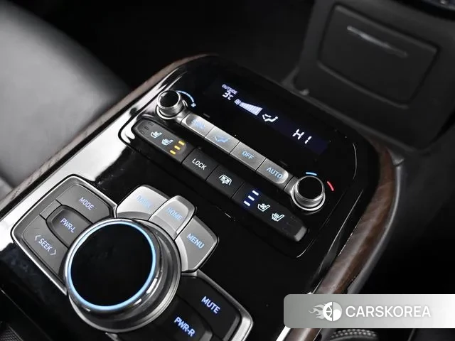 Genesis G90 id 3443834 из Кореи 7