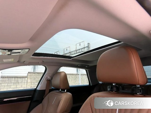 Hyundai Grandeur (GN7) id 3940605 из Кореи 7