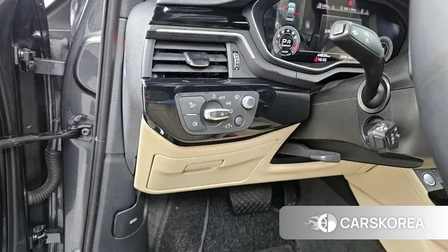 Audi A4 (B9) id 3247482 из Кореи 7