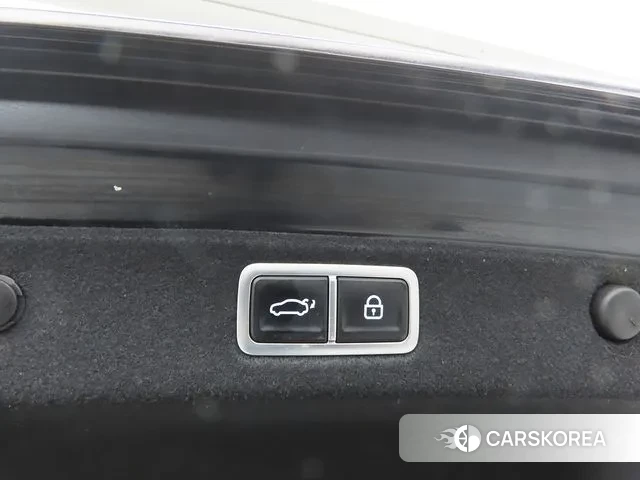 Hyundai Grandeur (GN7) id 3726438 из Кореи 7