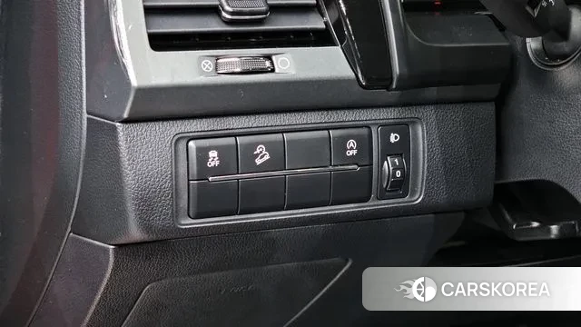 Ssangyong The New Rexton Sports Cannes id 3289932 из Кореи 7