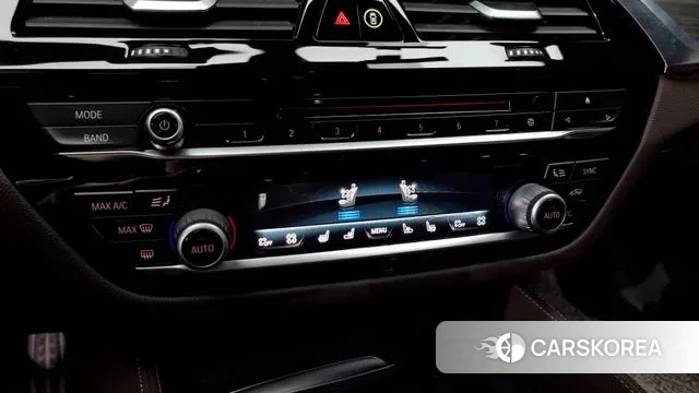 BMW 5 Series (G30) id 3308307 из Кореи 7