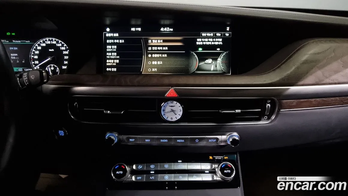 Genesis G90 id 1818599 из Кореи 7