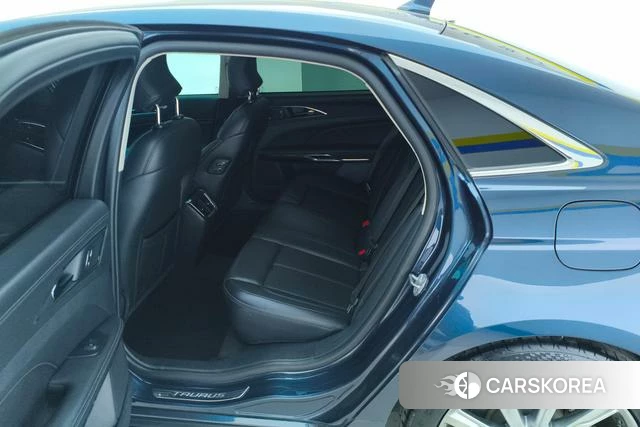 Ford Taurus id 4236809 из Китая 7