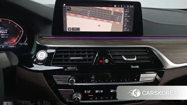 BMW 5 Series (G30) id 3417530 из Кореи 7