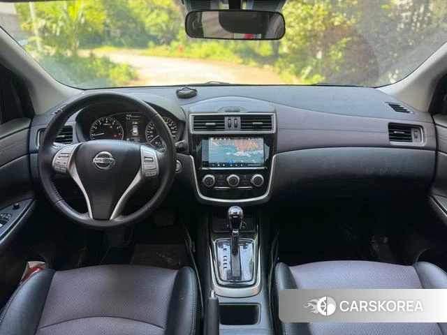 Nissan TIIDA id 4278563 из Китая 7