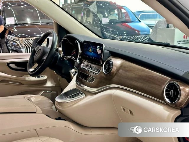 Mercedes-Benz V-class id 4273916 из Китая 7
