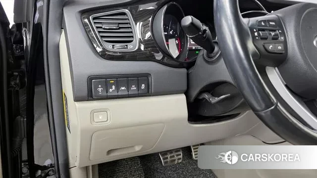 Kia The New Carnival id 3761356 из Кореи 7