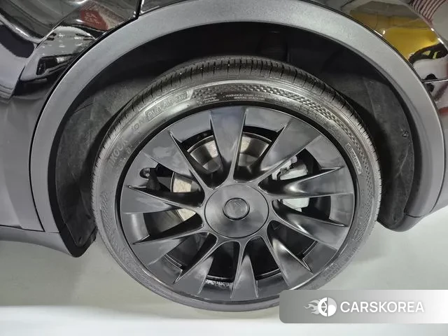 Tesla Model Y id 3757002 из Кореи 7