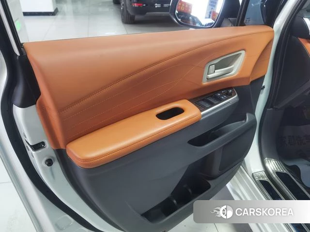 Toyota Saina id 4257280 из Китая 7